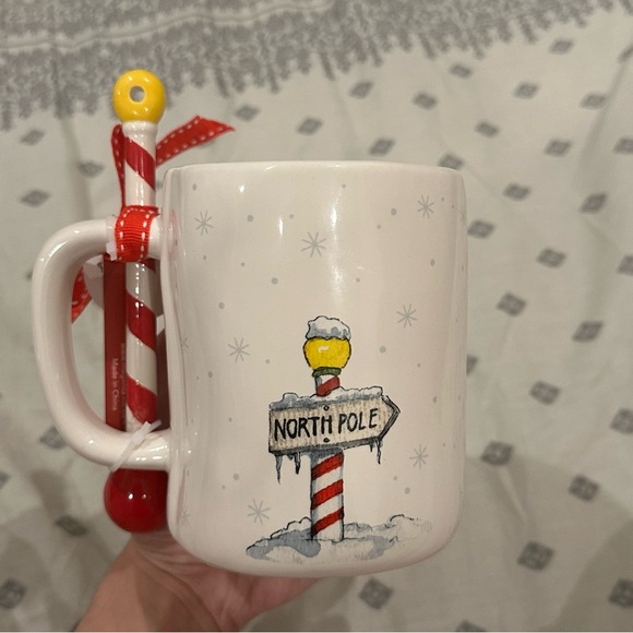 Rae Dunn Christmas Mug - Picture 3 of 10